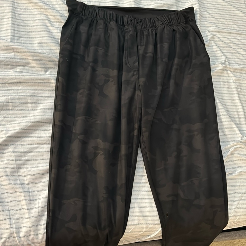 Lululemon joggers